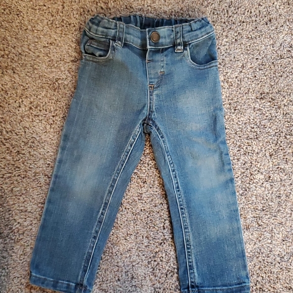 Boys 2T jeans--4 pairs - Picture 2 of 16